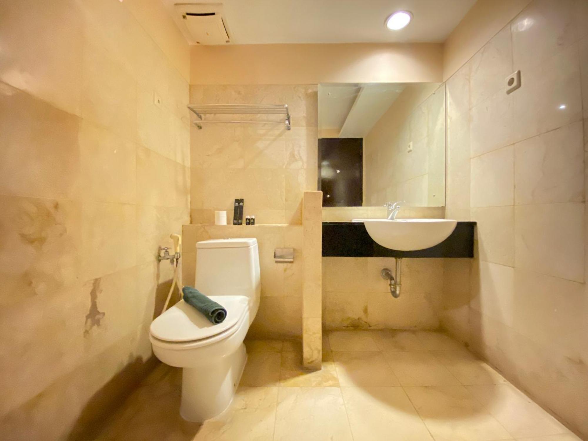 Apartemen Gorgeous & Classic 2br At Braga Walk By Travelio