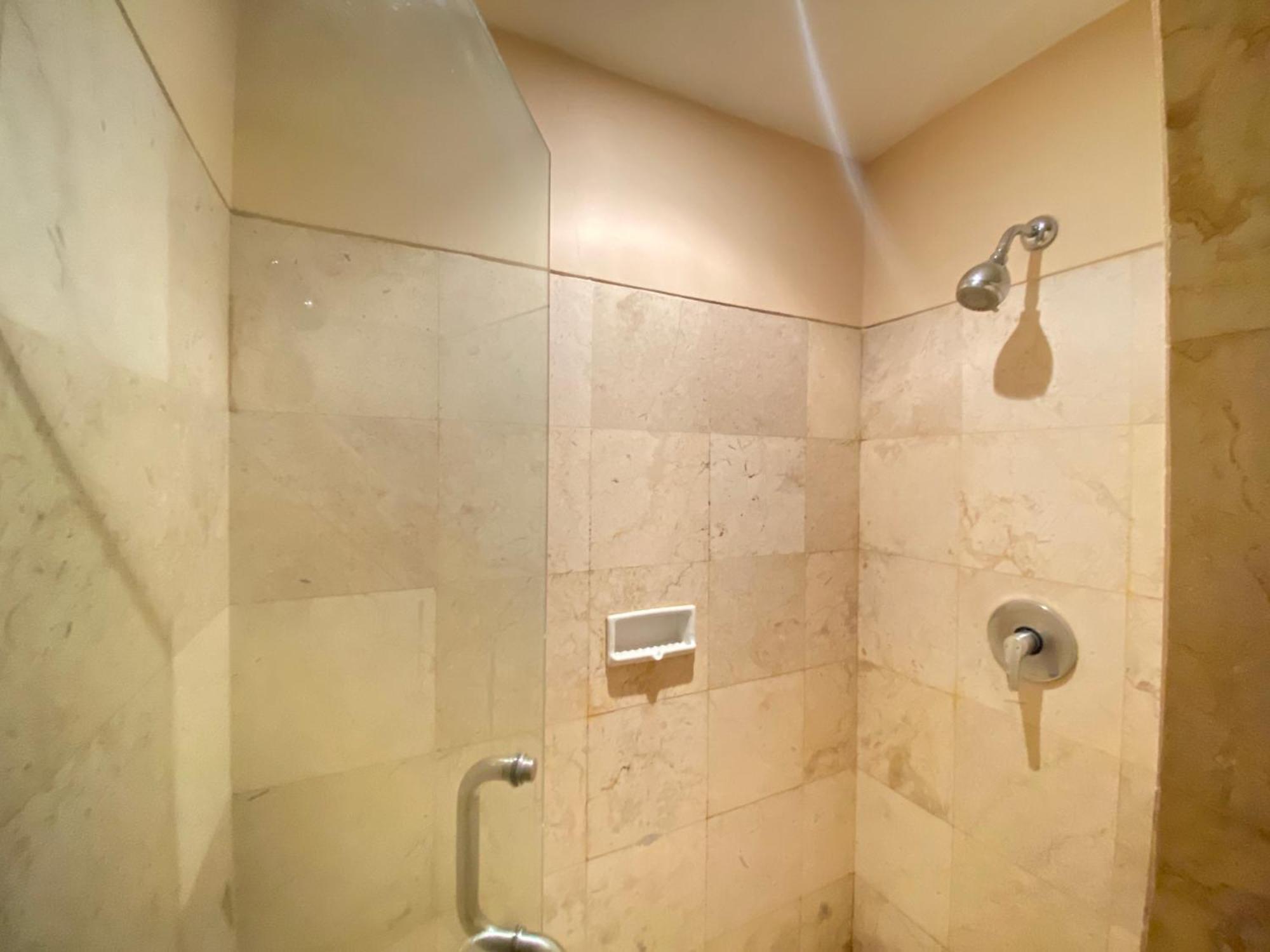 Apartemen Gorgeous & Classic 2br At Braga Walk By Travelio